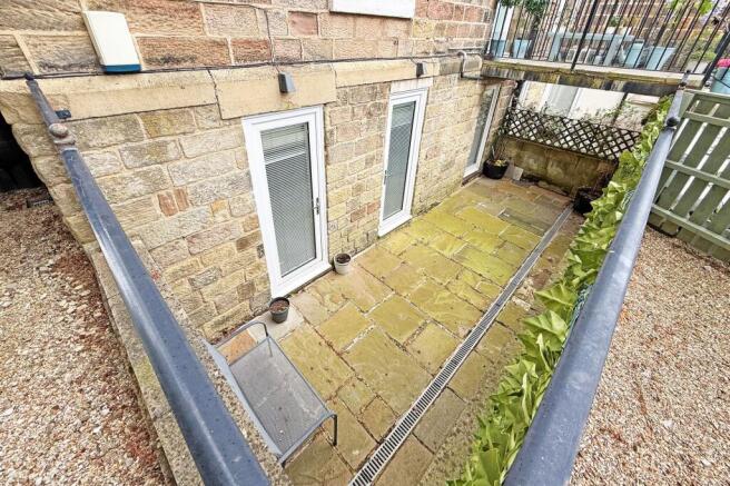 2 bed Flat for sale Image 11