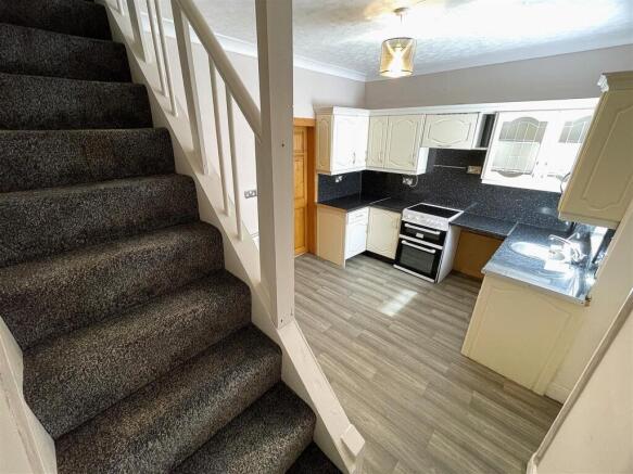 2 bed Terraced for sale Image 4