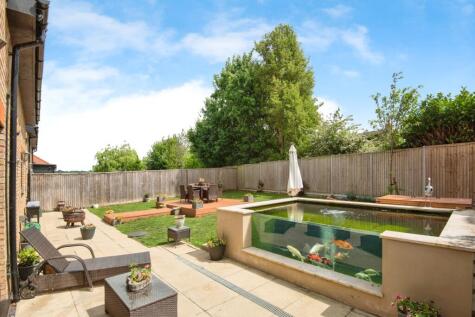 Middlefield Lane, Henlow, Bedfordshire, SG16
