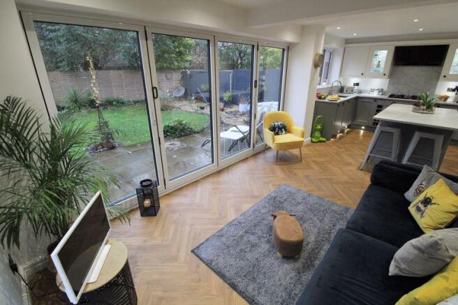 Open Plan Dini...