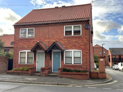 Coopers Yard, Newark