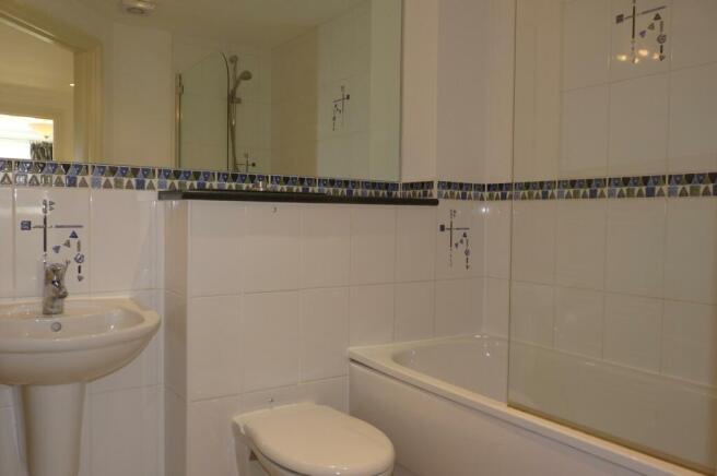 Family Bathroom Suite