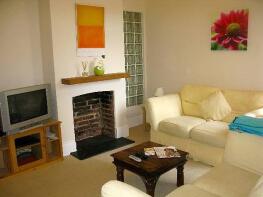 49, Telephone Road, Southsea PO4 0AU