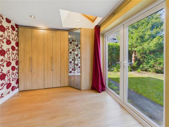4 bed Cottage for sale Image 6