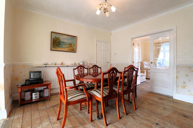 3 bed Semi-Detached for sale Image 8