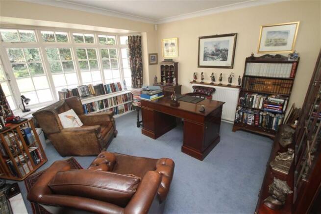 STUDY/SITTING ROOM