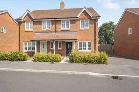 Draper Road, Wickham, Fareham, Hampshire, PO17