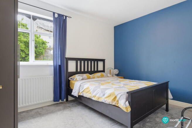2 bed Flat for sale Image 6