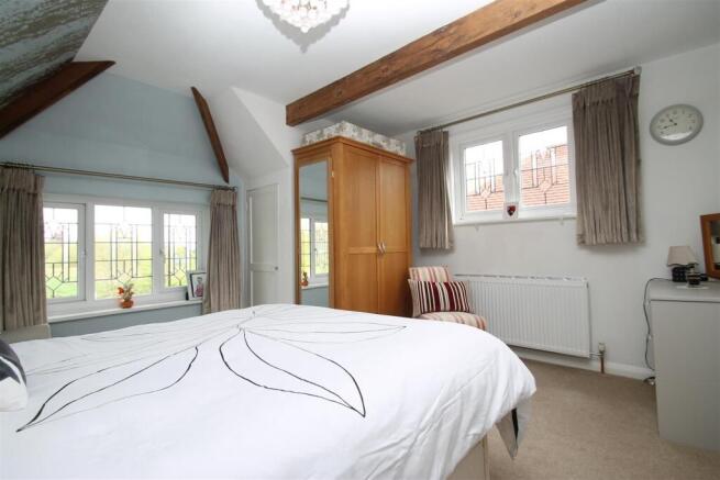 2 bed Detached for sale Image 11