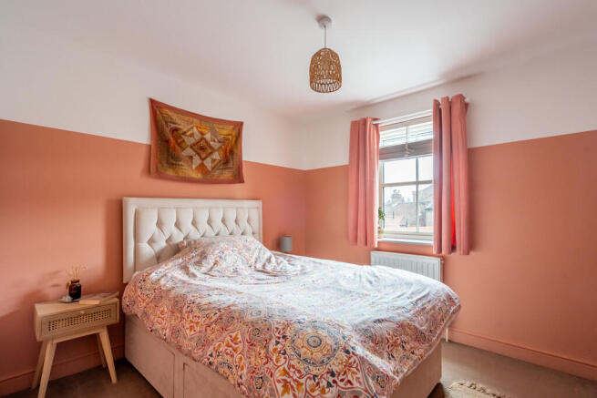 3 bed Terraced for sale Image 11