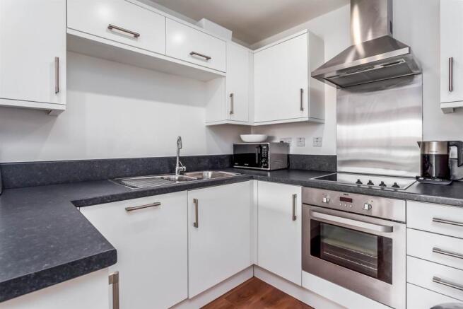 1 bed Flat for sale Image 4