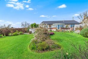 5, The Pines, Leeds LS17 0HA