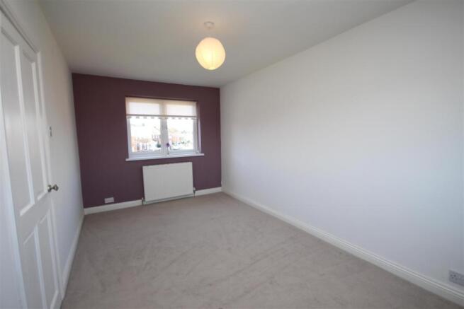 Bedroom 3 (Dual aspect)