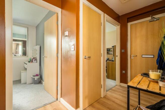 2 bed Apartment for sale Image 10