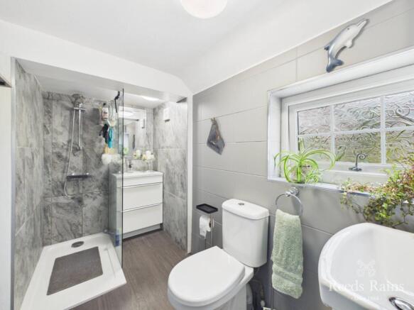 2 bed Semi-Detached for sale Image 8