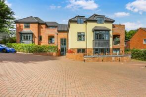 4 Field View, Howell Hill, Cheam Road, Cheam SM2 7LQ
