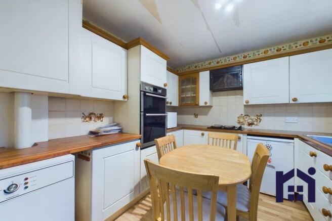 Dining kitchen