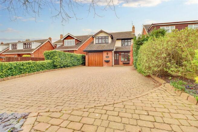 4-bed detached on Church End Lane, Runwell, Wickford, £675,000
