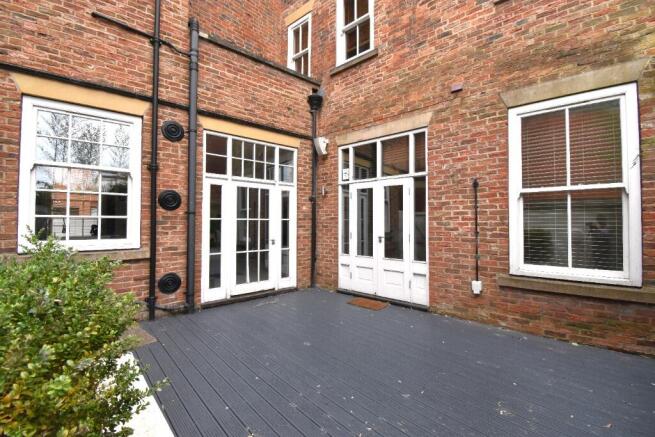 1 bed Apartment to rent Image 8