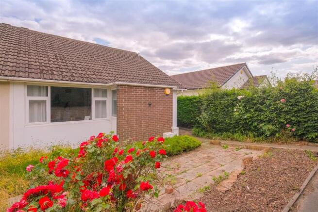3 bed Bungalow for sale Image 12