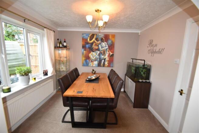 Dining Area.JPG