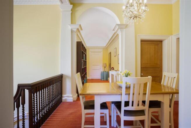 3 bed Apartment for sale Image 7
