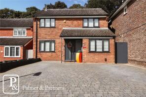 22, Egglestone Close, Ipswich IP2 9SR
