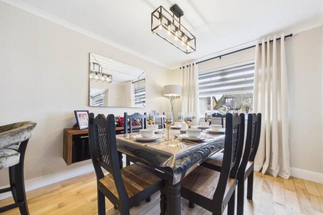Silverbirch Gardens, Quarter, Hamilton photo 4