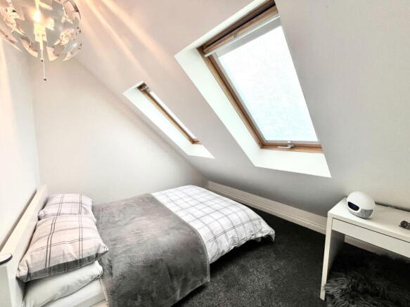 3 bed Detached to rent Image 11