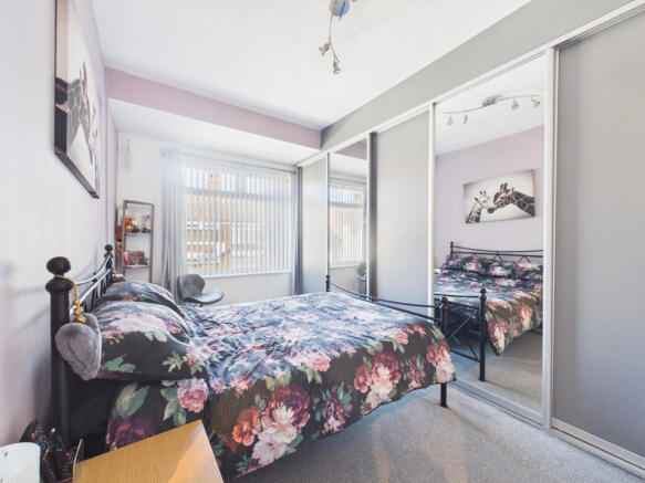 3 bed Terraced for sale Image 11