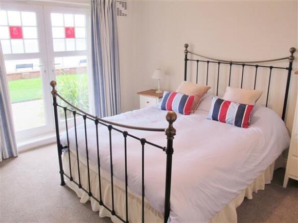 Bedroom (front)