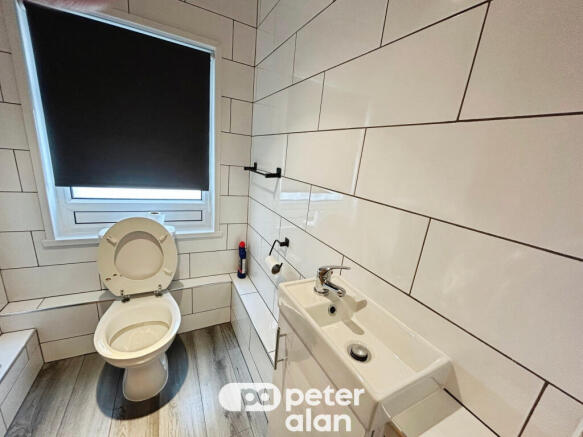 Cloakroom/wc