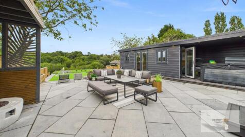 Mitton Close, Lowercroft, Bury