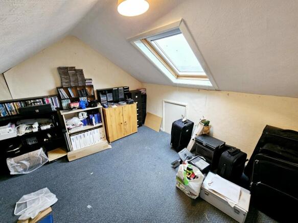 3 bed Terraced for sale Image 12