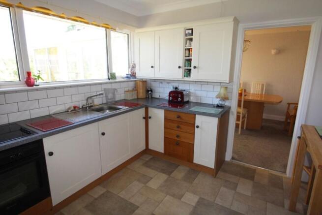 Kitchen / Breakfast Room