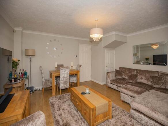 9 Thetford Avenue