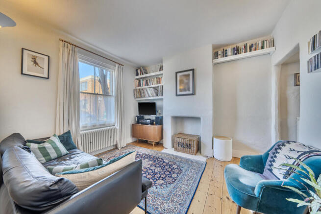 1407635-5-69834b0...