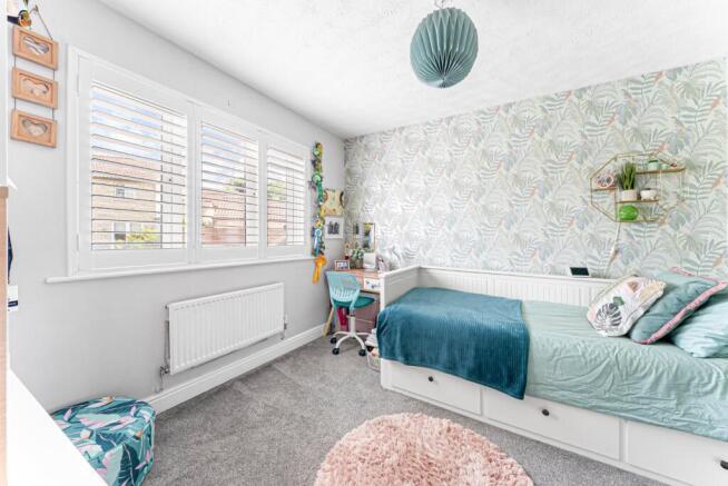 4 bed Detached for sale Image 8