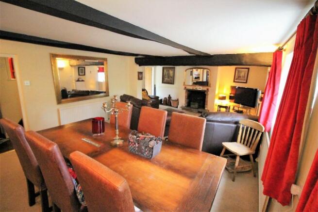 Lounge/Dining Room
