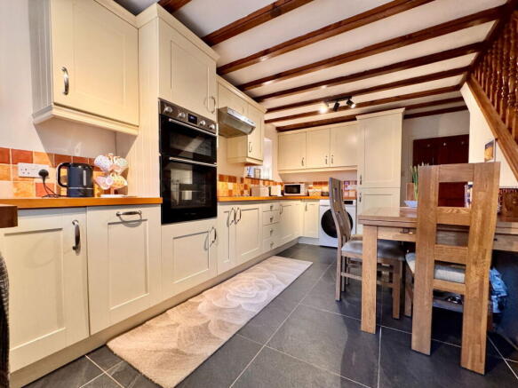 2 bed Cottage for sale Image 4