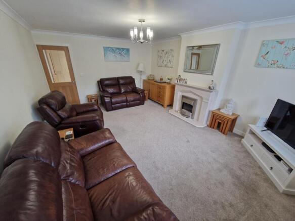 3 bed Detached Bungalow for sale Image 6