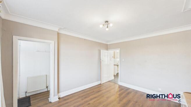 3 bed Terraced for sale Image 6