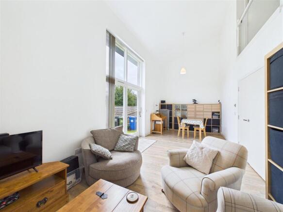 Open Plan Sitting Room & Dining Area