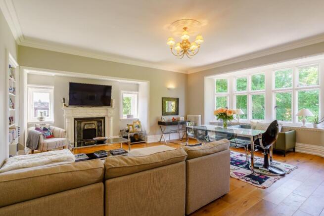 Sitting/Dining Room