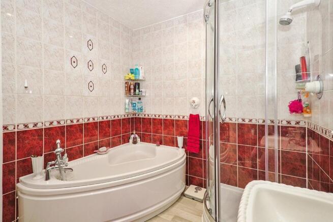 Bathroom/Shower Room