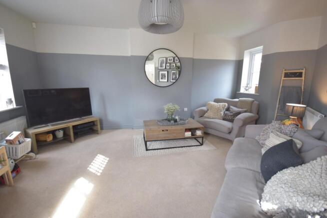 Lounge/sitting room