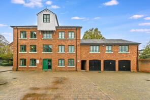 37, Holters Mill, The Spires, Canterbury CT2 8SP