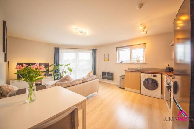 LIVING /KITCHEN / DINER