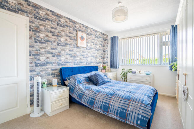 2 bed Bungalow for sale Image 8