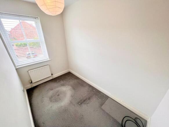 3 bed End of Terrace to rent Image 8